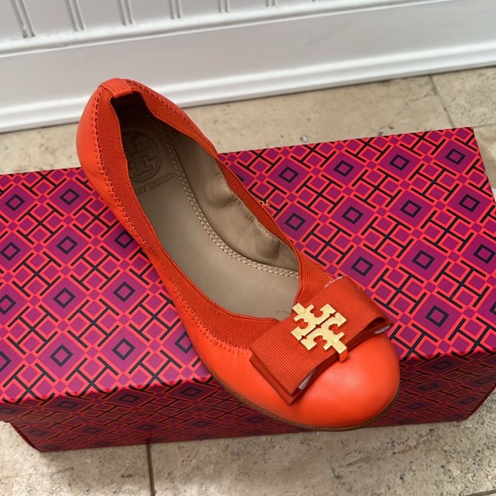 Tory Burch Sedgewick Ballet Flat in Poppy Red, Size 6